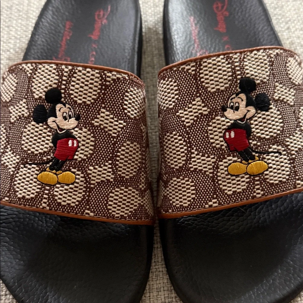 Excellent Condition Coach x Disney sandals, Women’s Size 8 - Picture 2 of 4